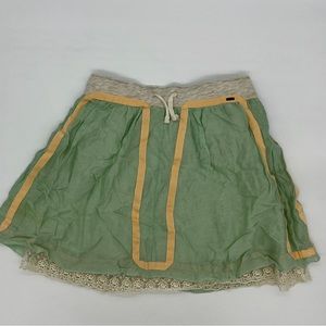 Super cute skirt!